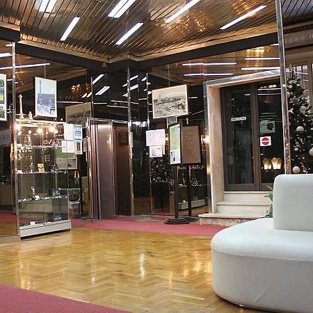 Hotel Regina Brindisi Luaran gambar